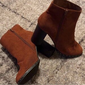 Bamboo ankle boot by the brand